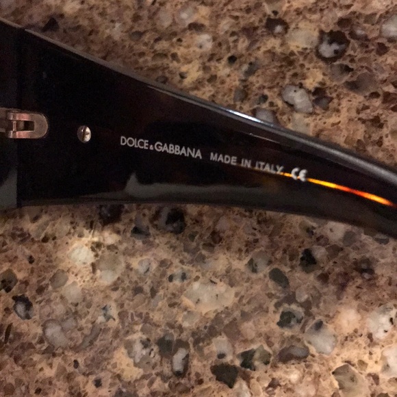 SOLD Dolce and Gabanna Sunglasses!! - Picture 3 of 7